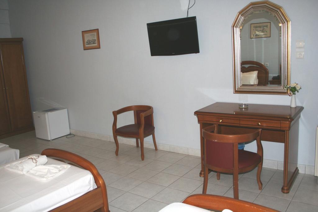 Revis Station Plataria Hotel Exterior foto